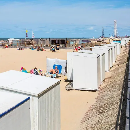 Overlooking The Surroundings 아파트