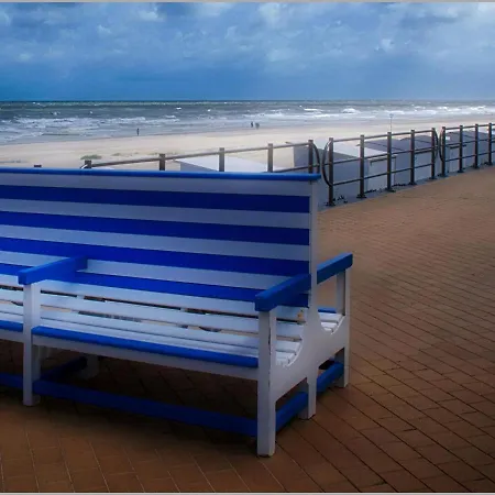 Overlooking The Surroundings Lägenhet Middelkerke