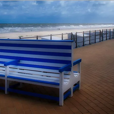 Overlooking The Surroundings 아파트 미들케르케